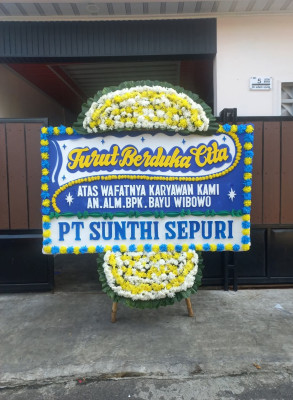 Papan Bunga Duka di Sisik