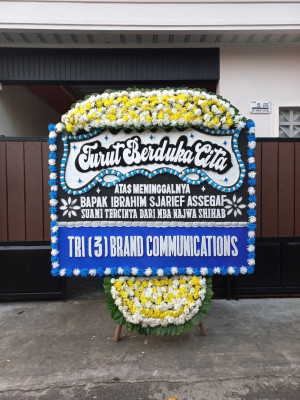 Papan Bunga Duka di Sisik